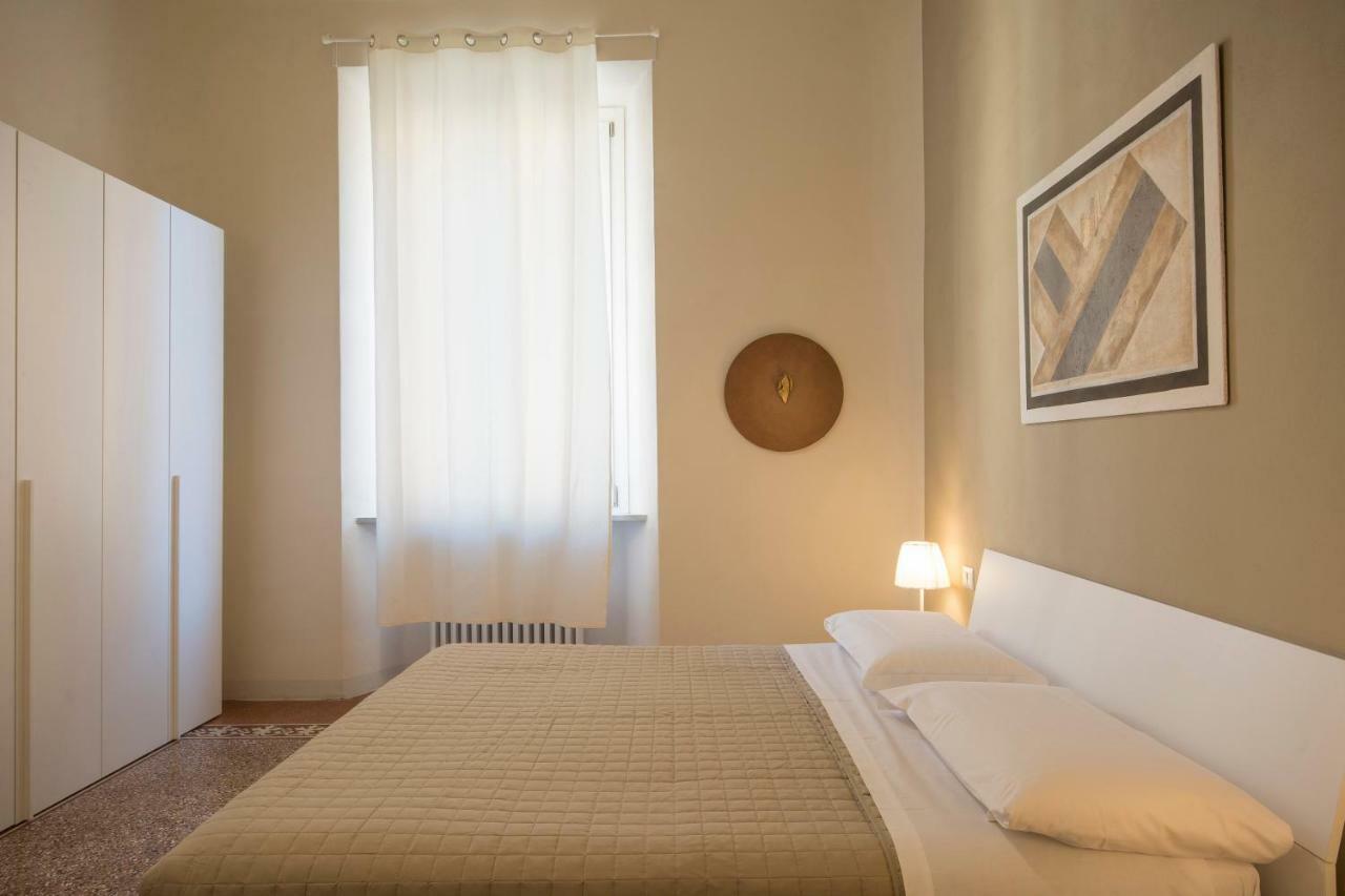 Piazza Paradiso Accommodation Siena Bagian luar foto